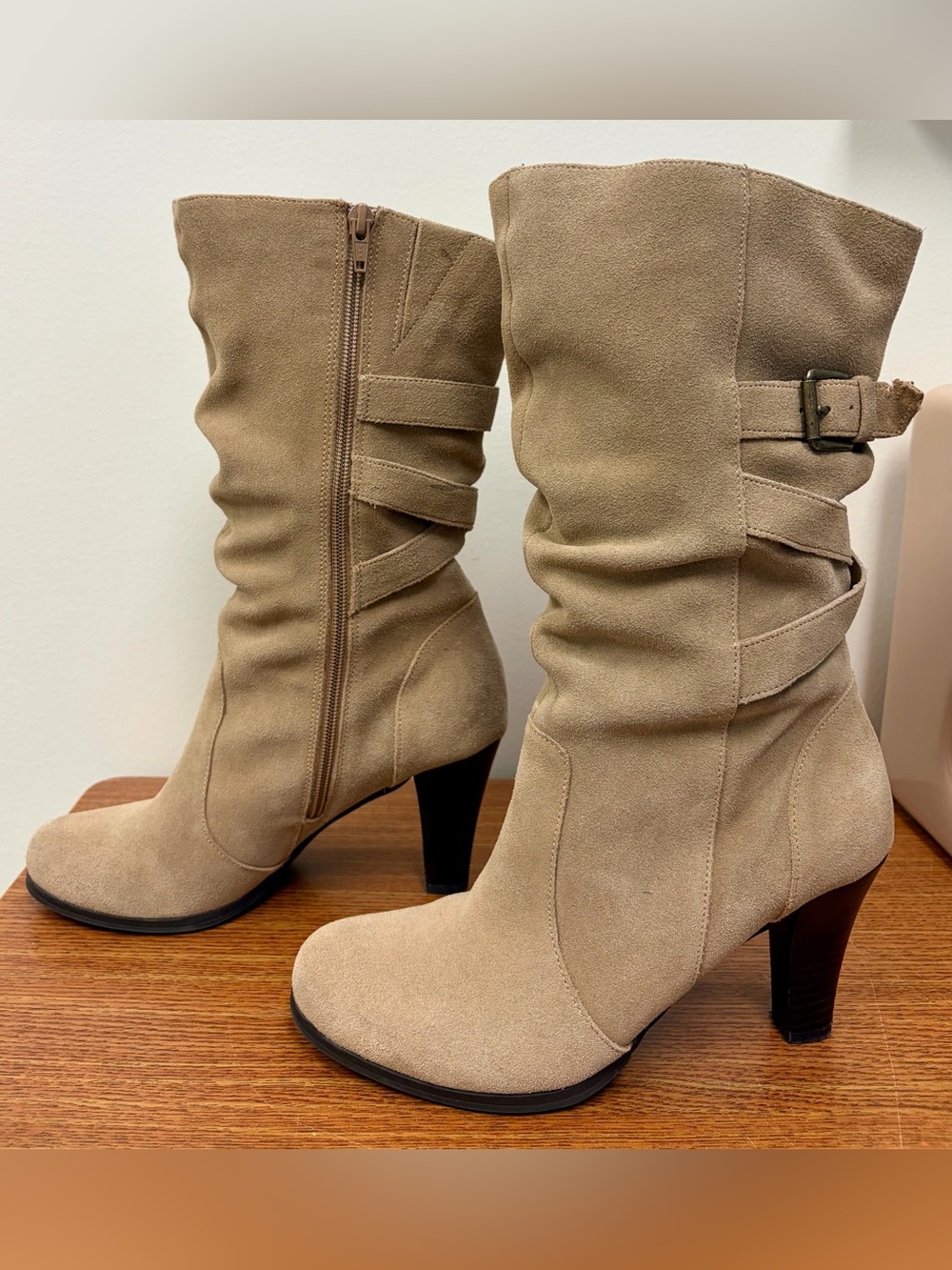Kelly & Katie Vida Mid Calf Slouchy Leather Suede Heeled Boots Tan Round Toe 9 - Picture 4 of 16